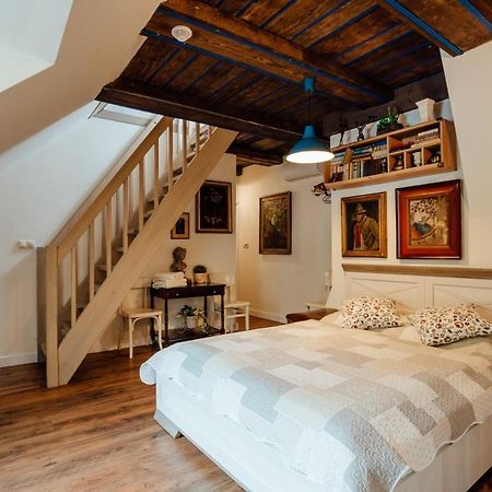 Dom Berg Lägenhet Banská Štiavnica Exteriör bild