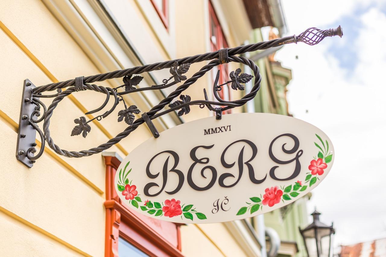 Dom Berg Lägenhet Banská Štiavnica Exteriör bild